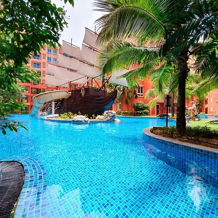 Seven Seas Condo By Dmitrii Bãi biển Jomtien Ngoại thất bức ảnh