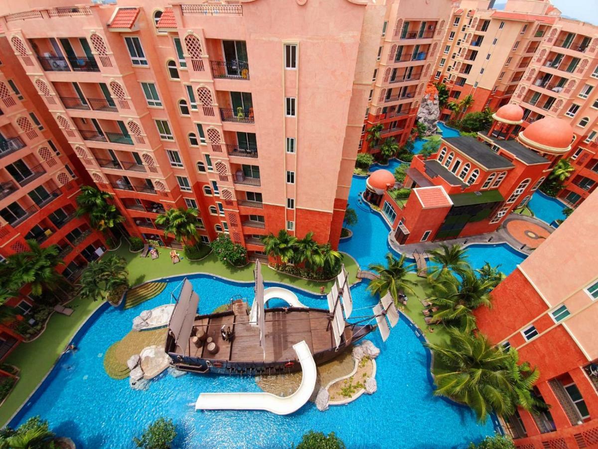 Seven Seas Condo By Dmitrii Bãi biển Jomtien Ngoại thất bức ảnh
