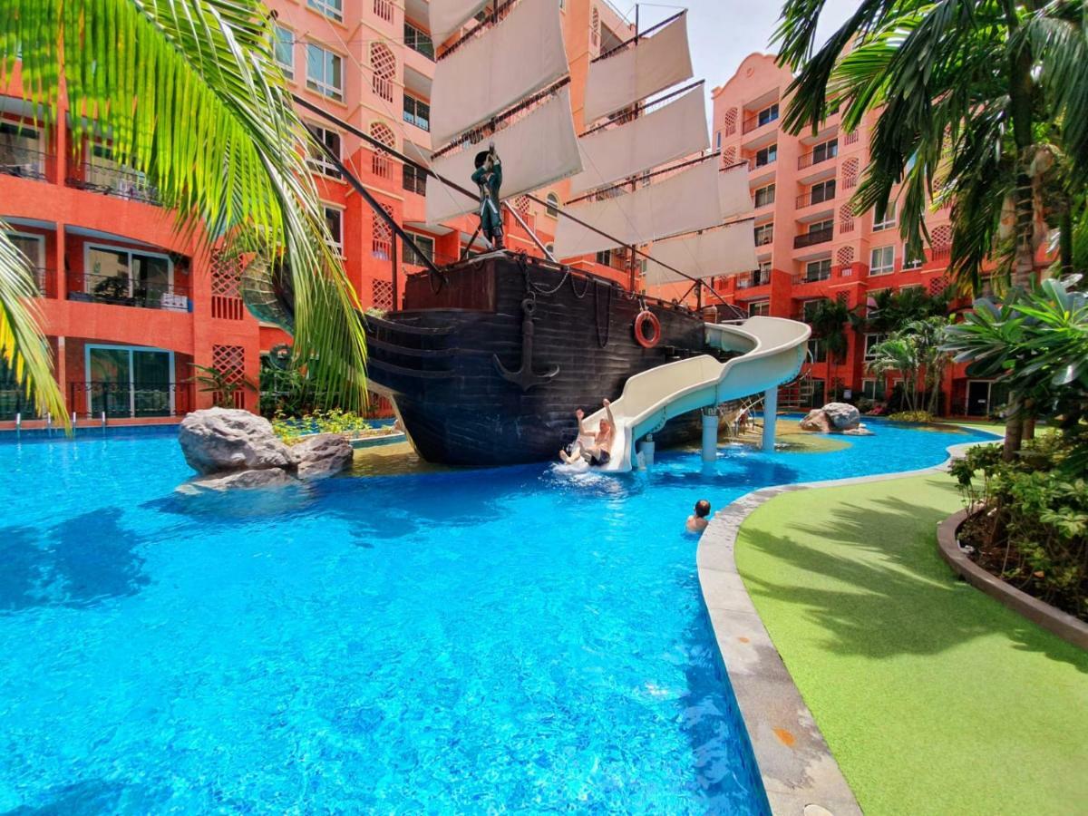Seven Seas Condo By Dmitrii Bãi biển Jomtien Ngoại thất bức ảnh