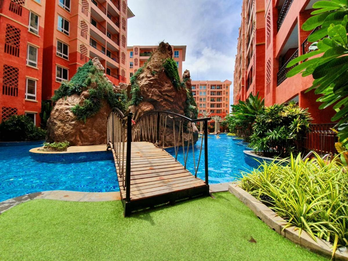 Seven Seas Condo By Dmitrii Bãi biển Jomtien Ngoại thất bức ảnh