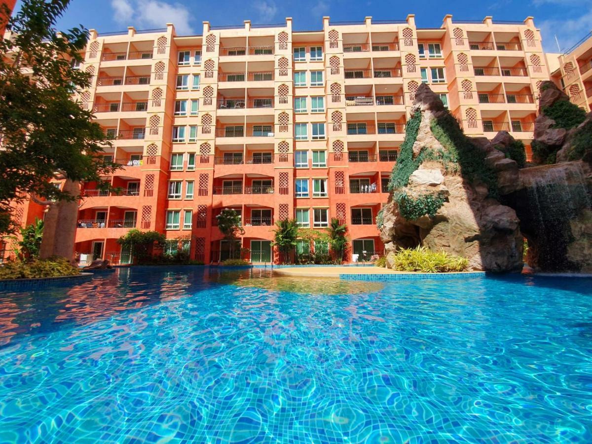 Seven Seas Condo By Dmitrii Bãi biển Jomtien Ngoại thất bức ảnh