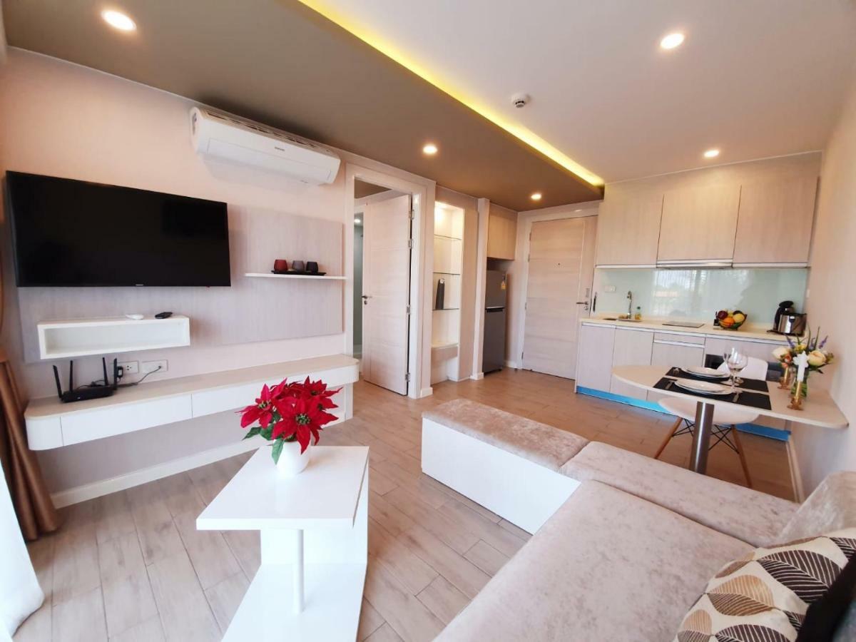 Seven Seas Condo By Dmitrii Bãi biển Jomtien Ngoại thất bức ảnh