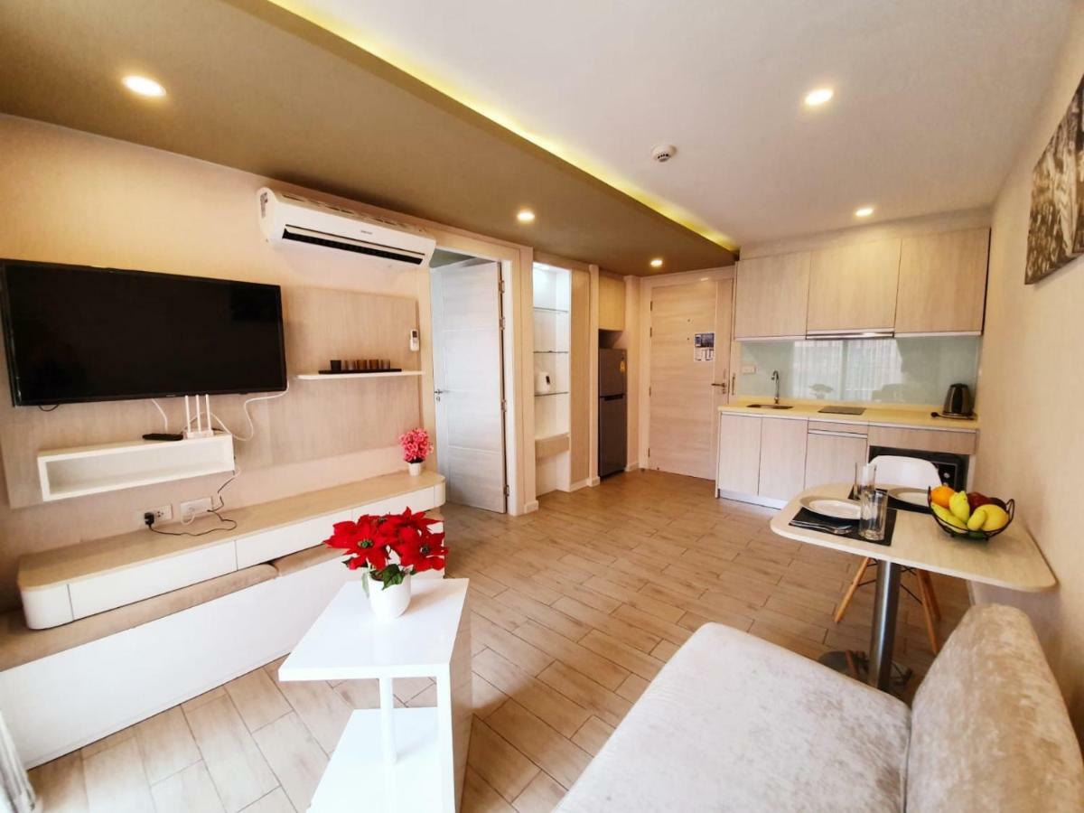 Seven Seas Condo By Dmitrii Bãi biển Jomtien Ngoại thất bức ảnh