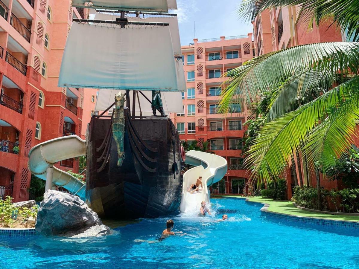 Seven Seas Condo By Dmitrii Bãi biển Jomtien Ngoại thất bức ảnh