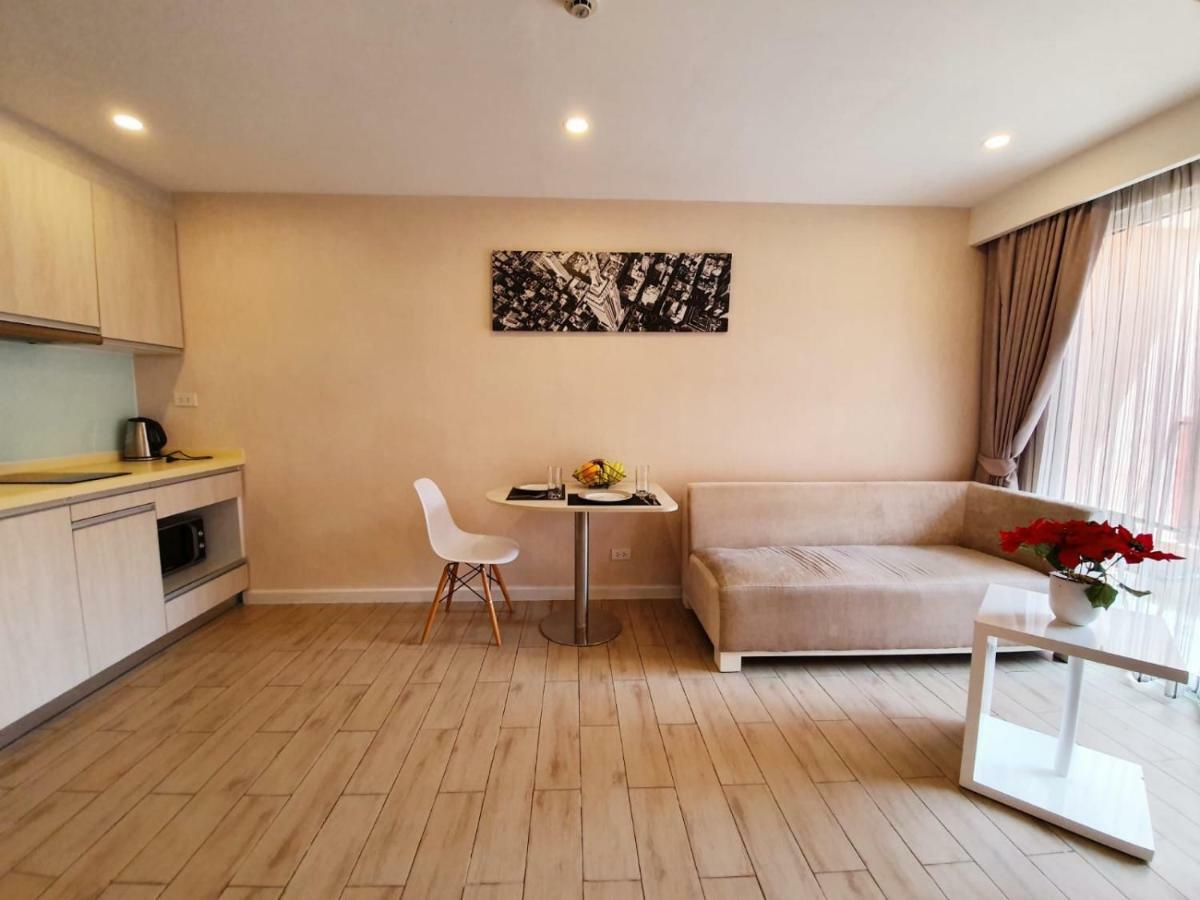 Seven Seas Condo By Dmitrii Bãi biển Jomtien Ngoại thất bức ảnh